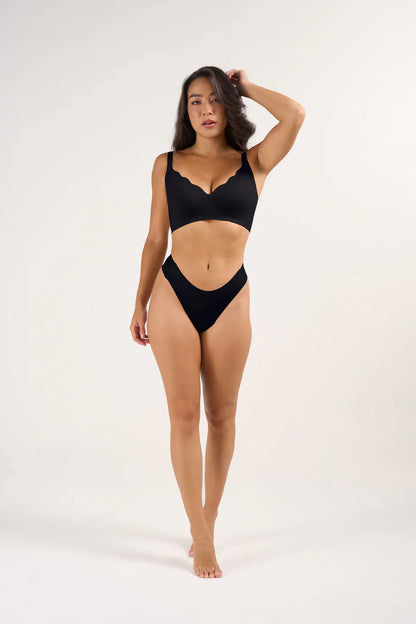 Scalloped Smooth Lift Bra