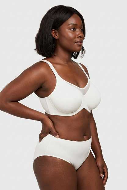 Black model - side, ivory minimizer bra